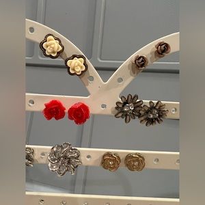 🌸 Flower stud earrings